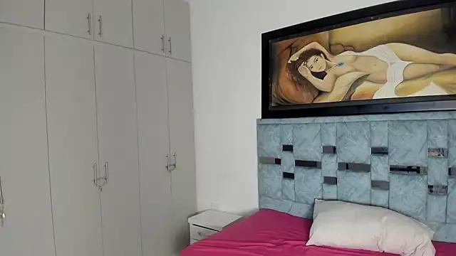 Unleash your urge for fetish cams livestreamers with our pick of steaming hot models, versed in the art of seduction and indulgence.