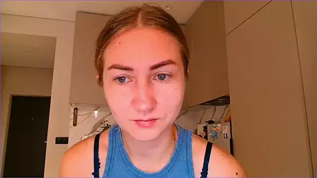 BluueSilk from StripChat is Freechat