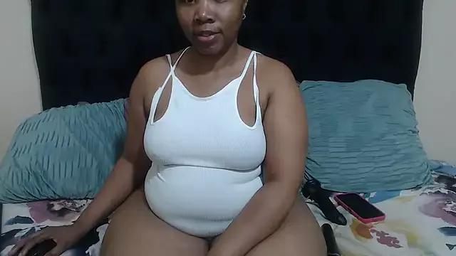 BootyClitQueen from StripChat is Freechat