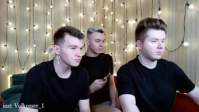 Unleash your urge for fetish cams livestreamers with our pick of steaming hot models, versed in the art of seduction and indulgence.