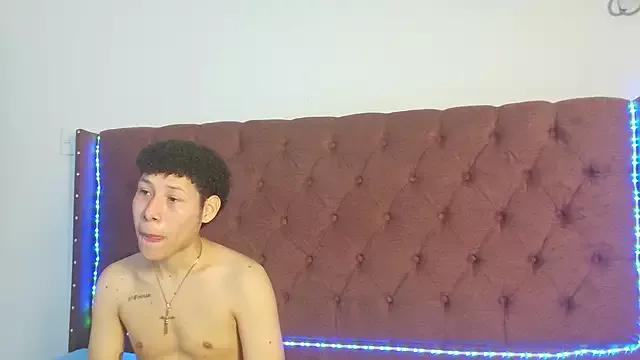 Unleash your urge for fetish cams livestreamers with our pick of steaming hot models, versed in the art of seduction and indulgence.