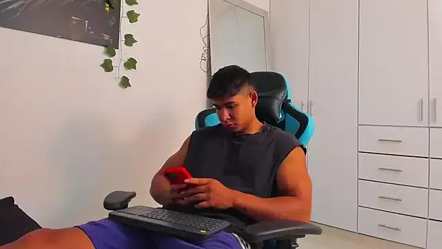 Unleash your urge for fetish cams livestreamers with our pick of steaming hot models, versed in the art of seduction and indulgence.