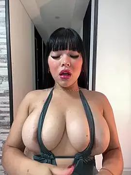 Unleash your urge for fetish cams livestreamers with our pick of steaming hot models, versed in the art of seduction and indulgence.