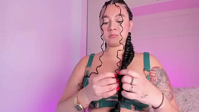 Unleash your urge for fetish cams livestreamers with our pick of steaming hot models, versed in the art of seduction and indulgence.