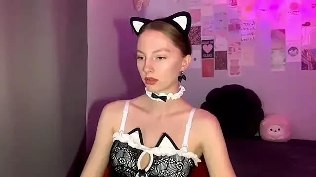 BrightAnnie from StripChat is Freechat