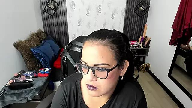 Unleash your urge for fetish cams livestreamers with our pick of steaming hot models, versed in the art of seduction and indulgence.