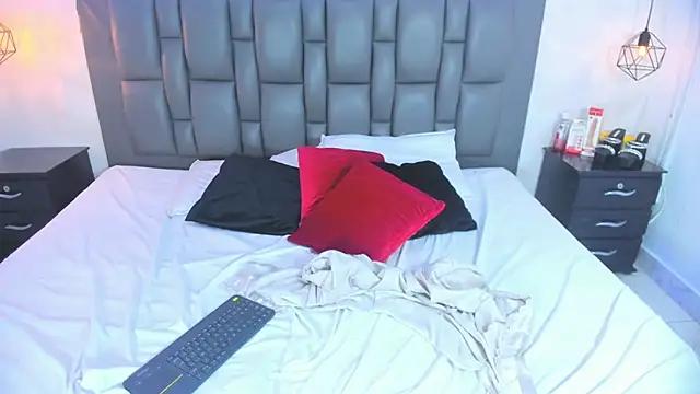 Unleash your urge for fetish cams livestreamers with our pick of steaming hot models, versed in the art of seduction and indulgence.