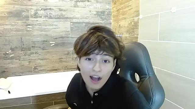 Bryce_Evans from StripChat is Freechat