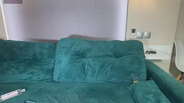 Unleash your urge for fetish cams livestreamers with our pick of steaming hot models, versed in the art of seduction and indulgence.