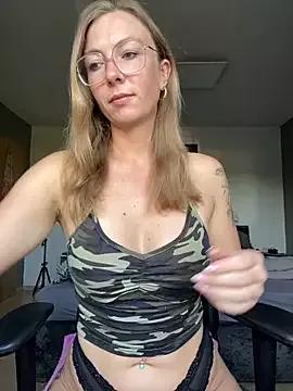 BunnyDiamond1 from StripChat is Freechat