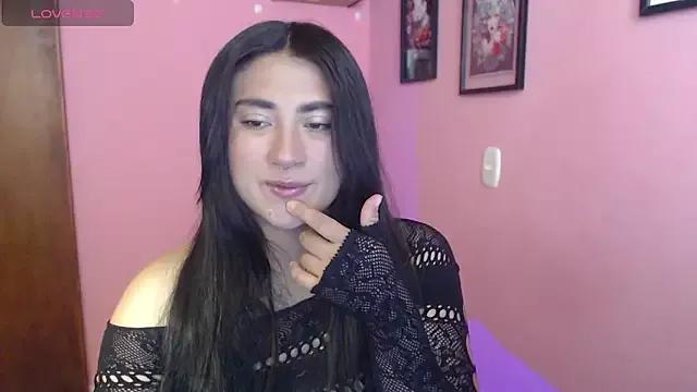 Unleash your urge for fetish cams livestreamers with our pick of steaming hot models, versed in the art of seduction and indulgence.