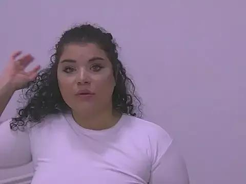 BustyMadison from StripChat is Freechat