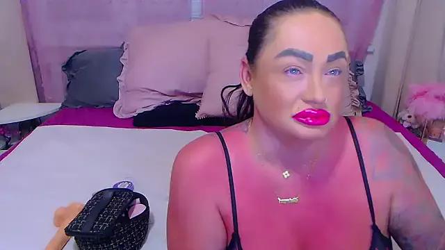Unleash your urge for fetish cams livestreamers with our pick of steaming hot models, versed in the art of seduction and indulgence.