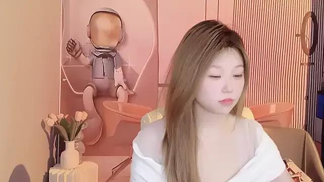 CAICAI_BABY from StripChat is Freechat