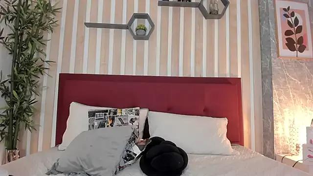 Unleash your urge for fetish cams livestreamers with our pick of steaming hot models, versed in the art of seduction and indulgence.