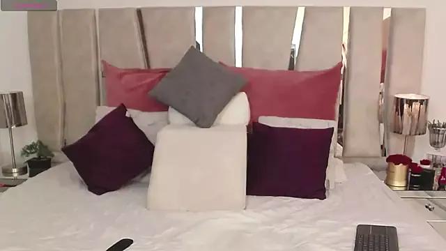 CamiJone from StripChat is Freechat
