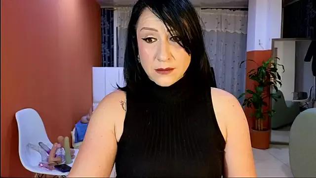 Unleash your urge for fetish cams livestreamers with our pick of steaming hot models, versed in the art of seduction and indulgence.