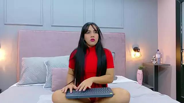 Unleash your urge for fetish cams livestreamers with our pick of steaming hot models, versed in the art of seduction and indulgence.