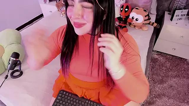 Unleash your urge for fetish cams livestreamers with our pick of steaming hot models, versed in the art of seduction and indulgence.