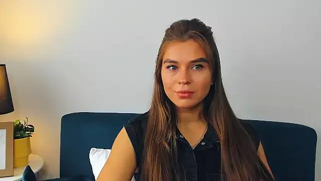 CamilaAmazing from StripChat is Freechat
