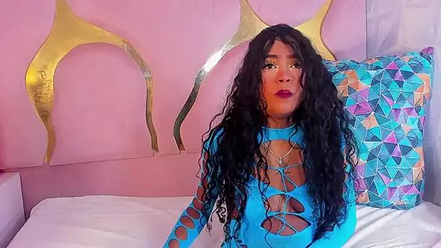 Unleash your urge for fetish cams livestreamers with our pick of steaming hot models, versed in the art of seduction and indulgence.