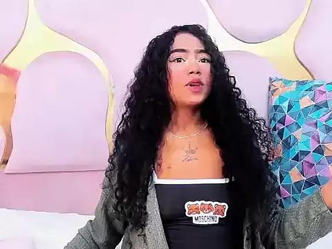 Unleash your urge for fetish cams livestreamers with our pick of steaming hot models, versed in the art of seduction and indulgence.