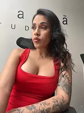 Unleash your urge for fetish cams livestreamers with our pick of steaming hot models, versed in the art of seduction and indulgence.