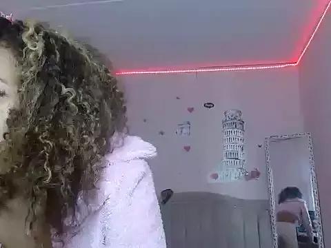 candela_ruiz from StripChat is Freechat