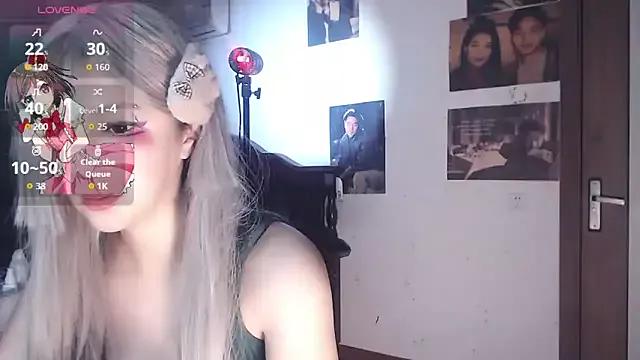 Unleash your urge for fetish cams livestreamers with our pick of steaming hot models, versed in the art of seduction and indulgence.