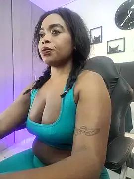 CandyMartinez_ from StripChat is Freechat