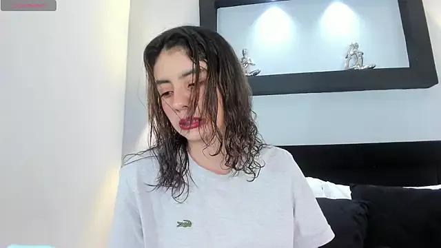 CandyMilton from StripChat is Freechat