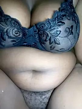 Caramel__ from StripChat is Freechat