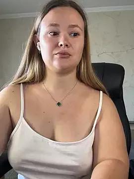CaramelleSugar_ from StripChat is Freechat