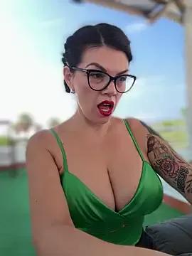 Unleash your urge for fetish cams livestreamers with our pick of steaming hot models, versed in the art of seduction and indulgence.
