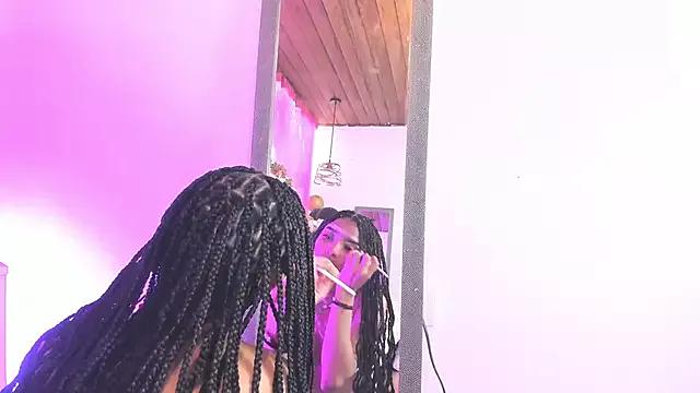 Carlie_Evans from StripChat is Freechat