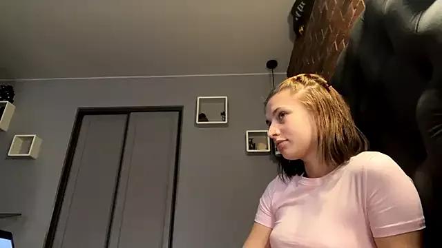 Unleash your urge for fetish cams livestreamers with our pick of steaming hot models, versed in the art of seduction and indulgence.