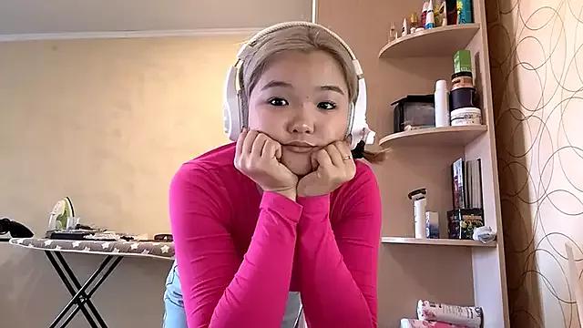 Unleash your urge for fetish cams livestreamers with our pick of steaming hot models, versed in the art of seduction and indulgence.