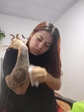 Carolina-petite from StripChat is Freechat