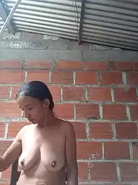 CarolineHans from StripChat is Freechat