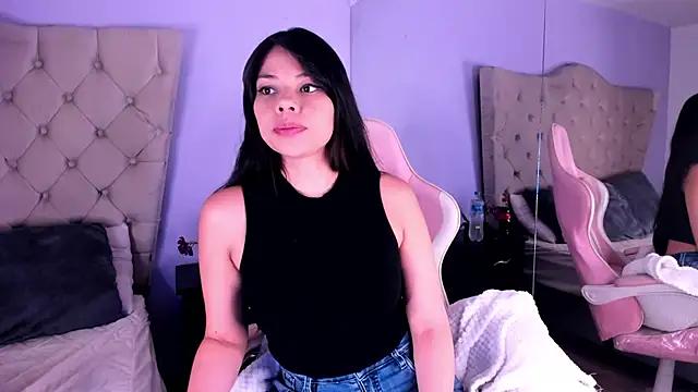 Unleash your urge for fetish cams livestreamers with our pick of steaming hot models, versed in the art of seduction and indulgence.