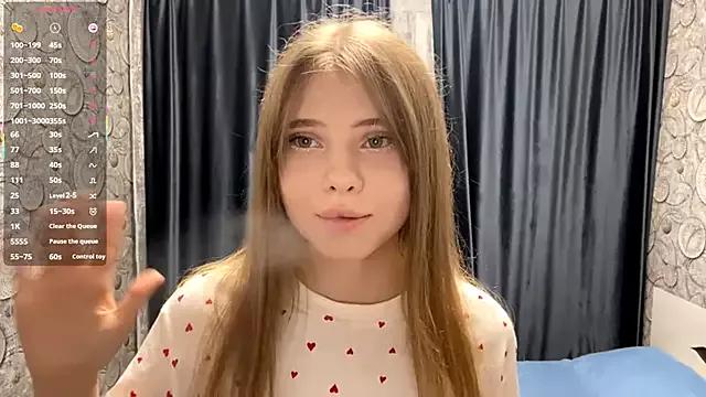 Photos of CarolinePepper from StripChat is Freechat