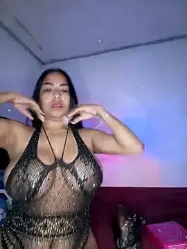 CarolinePolsen from StripChat is Freechat