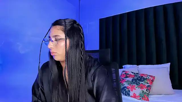 carrie_falcon from StripChat is Freechat
