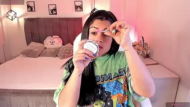 Unleash your urge for fetish cams livestreamers with our pick of steaming hot models, versed in the art of seduction and indulgence.