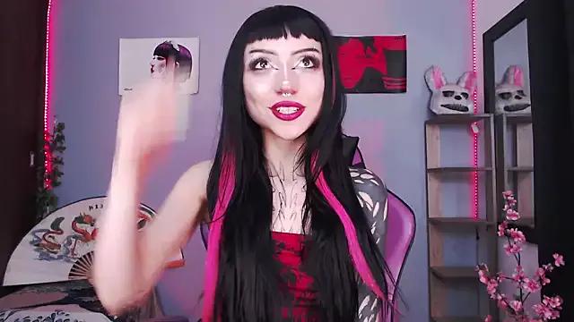 Unleash your urge for fetish cams livestreamers with our pick of steaming hot models, versed in the art of seduction and indulgence.