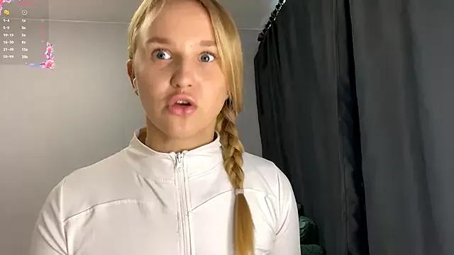 CatrinaShedrick from StripChat is Freechat