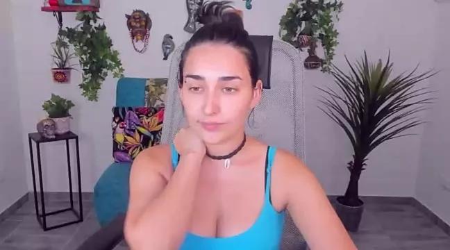 Unleash your urge for fetish cams livestreamers with our pick of steaming hot models, versed in the art of seduction and indulgence.