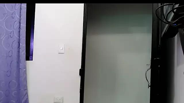 celesteskinny18 from StripChat is Freechat
