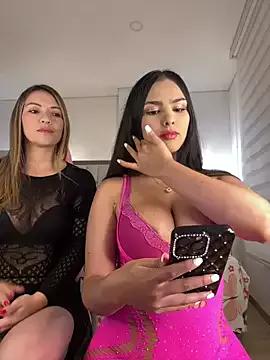 Unleash your urge for fetish cams livestreamers with our pick of steaming hot models, versed in the art of seduction and indulgence.