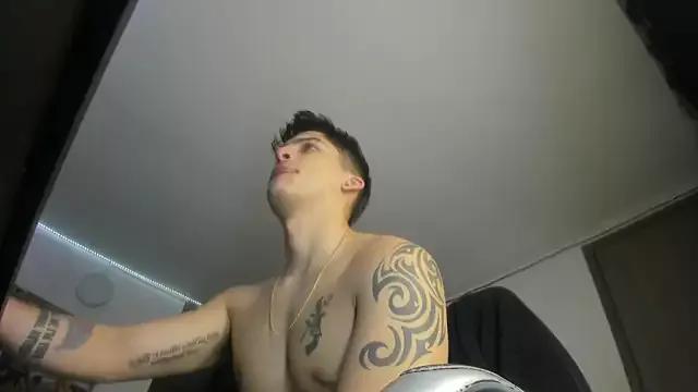 charlie_hotxxx from StripChat is Freechat